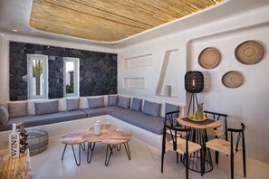 Familie villa, uitzicht op zee | Woonruimte | Een flatscreentelevisie