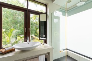 Shower, free toiletries, hair dryer, towels - 2 Br Luxury Villa SDV141 near the beachfront by Samui Dream Villas  (Koh Samui)