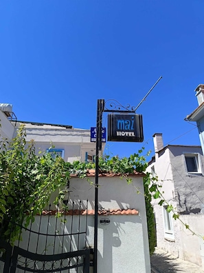 Front of property - Mai Hotel (Cesme)