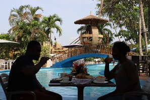 Daily buffet breakfast for a fee