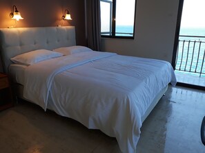 Studio, uitzicht op zee | Luxe beddengoed, pillowtop-bedden, een bureau, verduisterende gordijnen