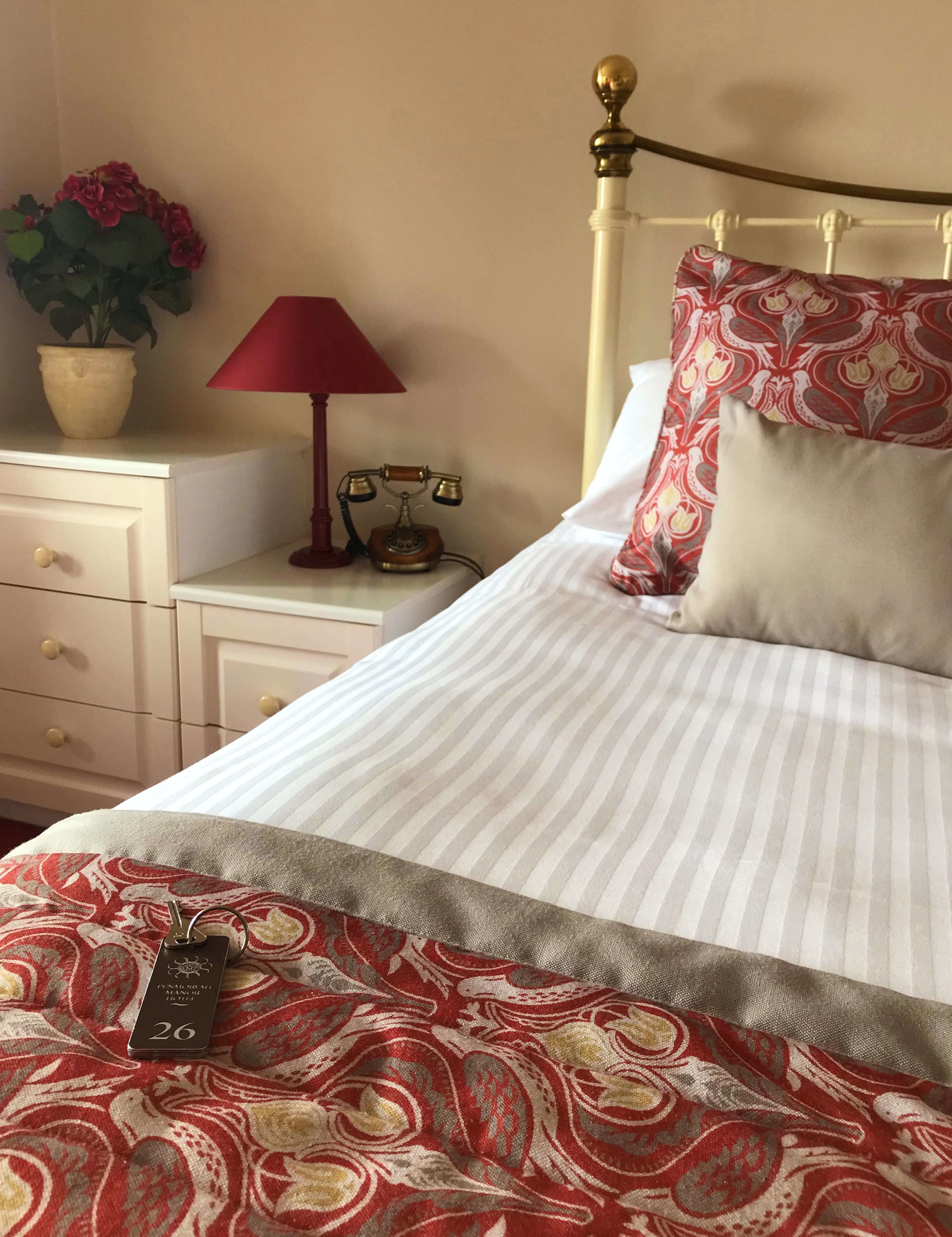 superior double room (master ) | 1 bedroom, iron/ironing board, free wifi, bed sheets