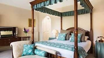 Superior Double Room (Master ) | Iron/ironing board, free WiFi, bed sheets