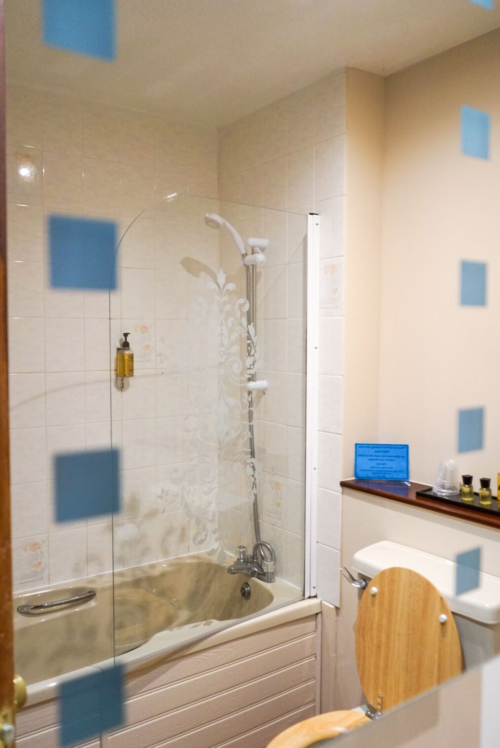 standard double room, 1 double bed | bathroom | free toiletries, hair dryer, towels