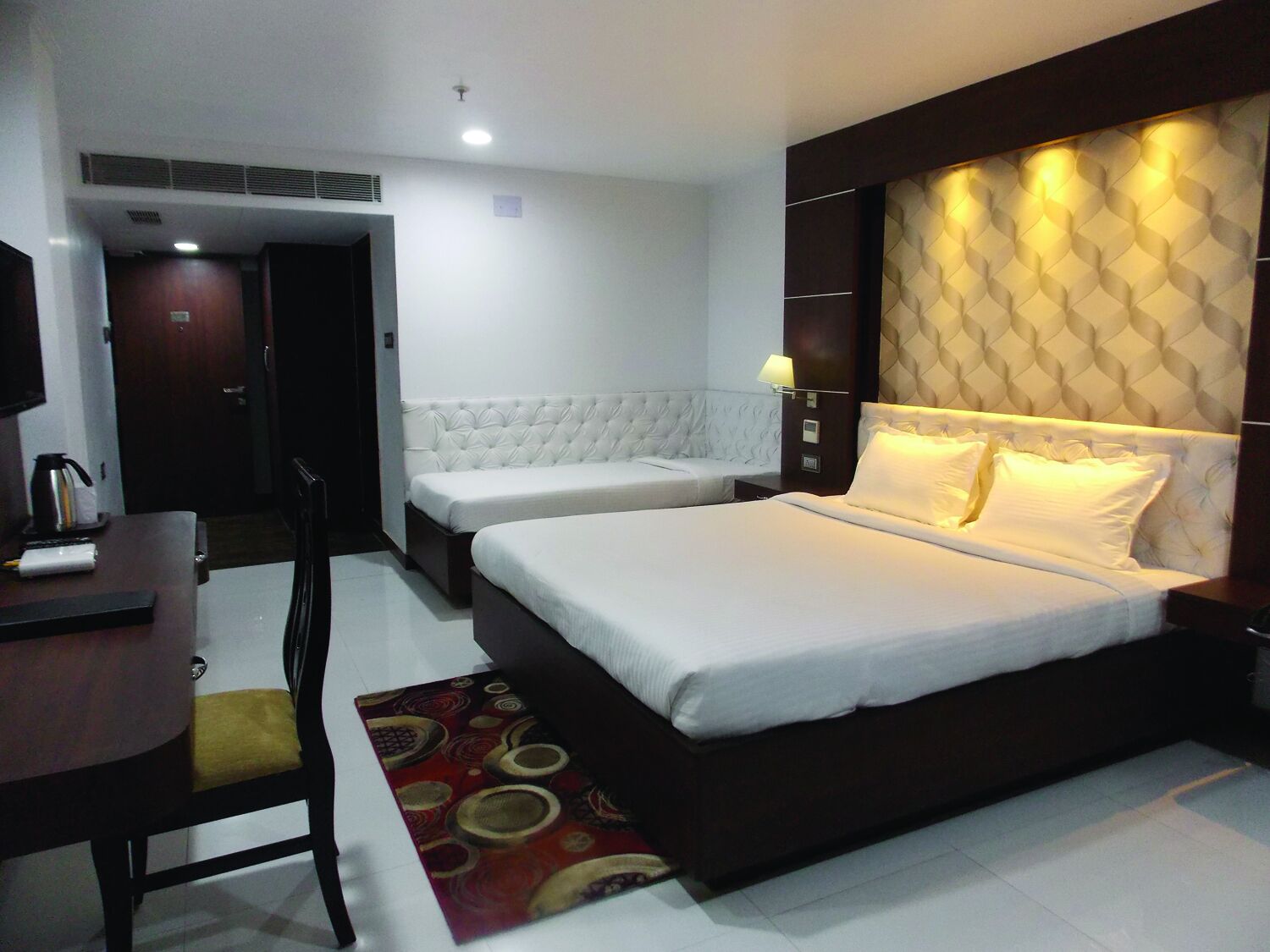 deluxe double room, 1 bedroom | extra beds