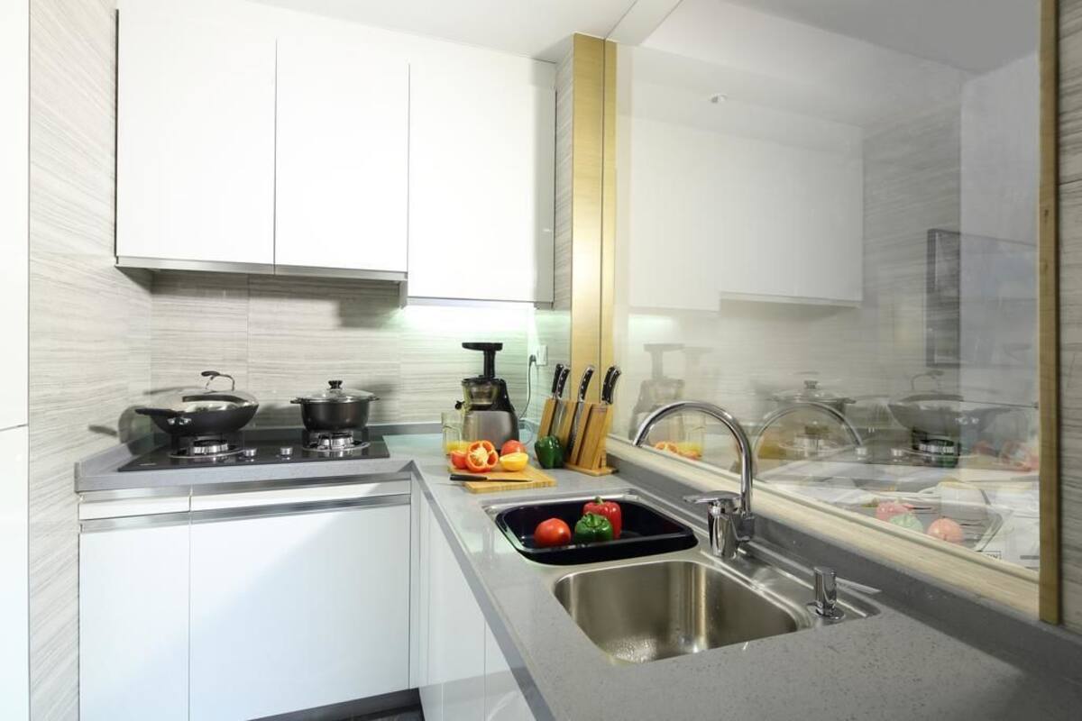 Three Bedroom Executive Suite | Private kitchen