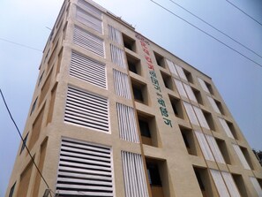 Mặt tiền nơi lưu trú