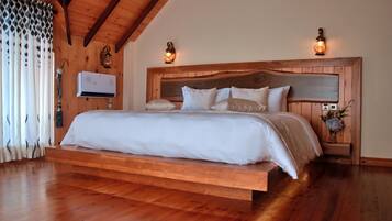 Kamar Double Grand | Seprai Frette Italia, seprai premium, busa memori, dan Wi-Fi gratis