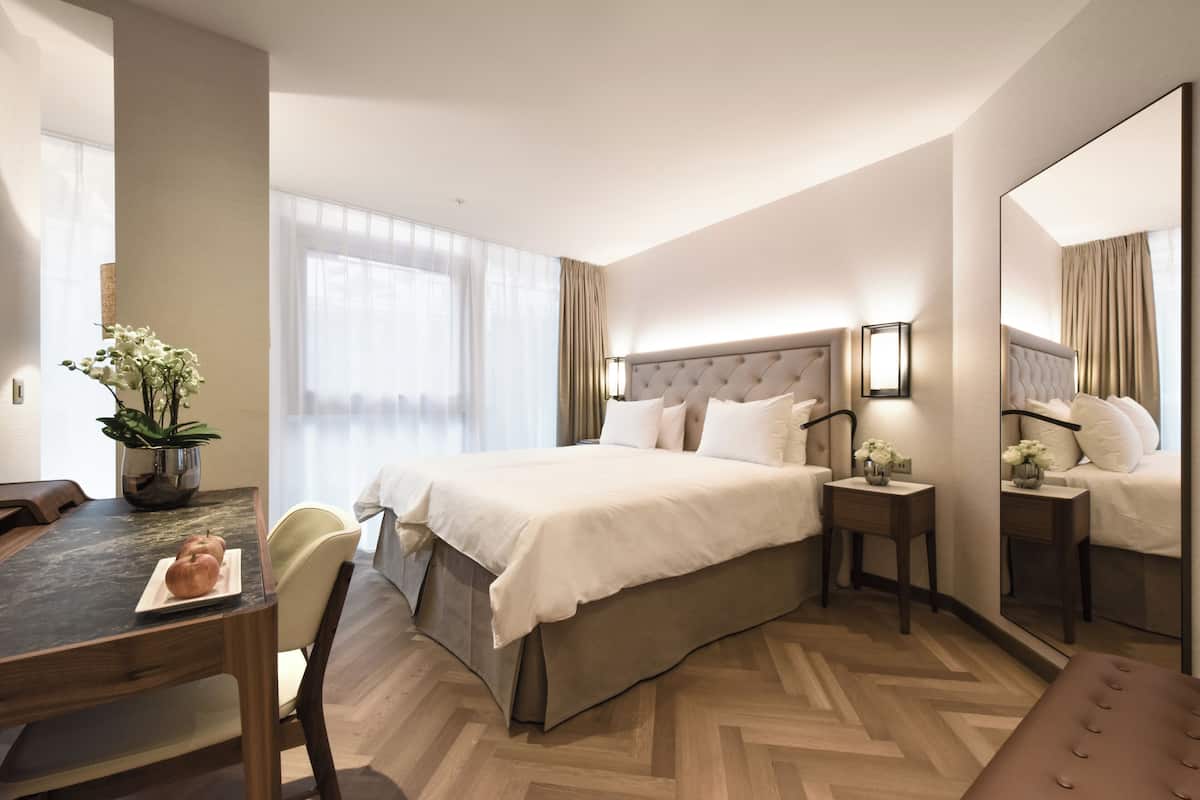 In-room safe, desk, free cribs/infant beds, free WiFi