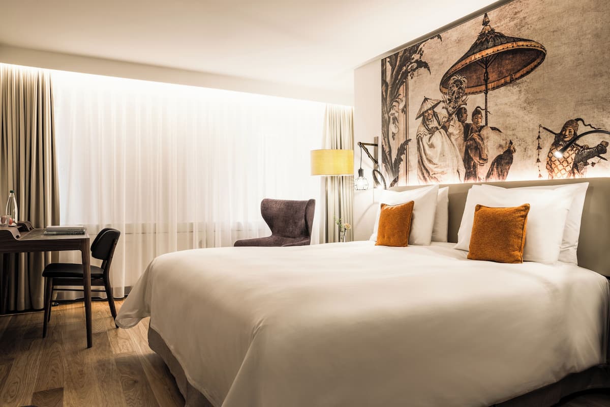 In-room safe, desk, free cribs/infant beds, free WiFi
