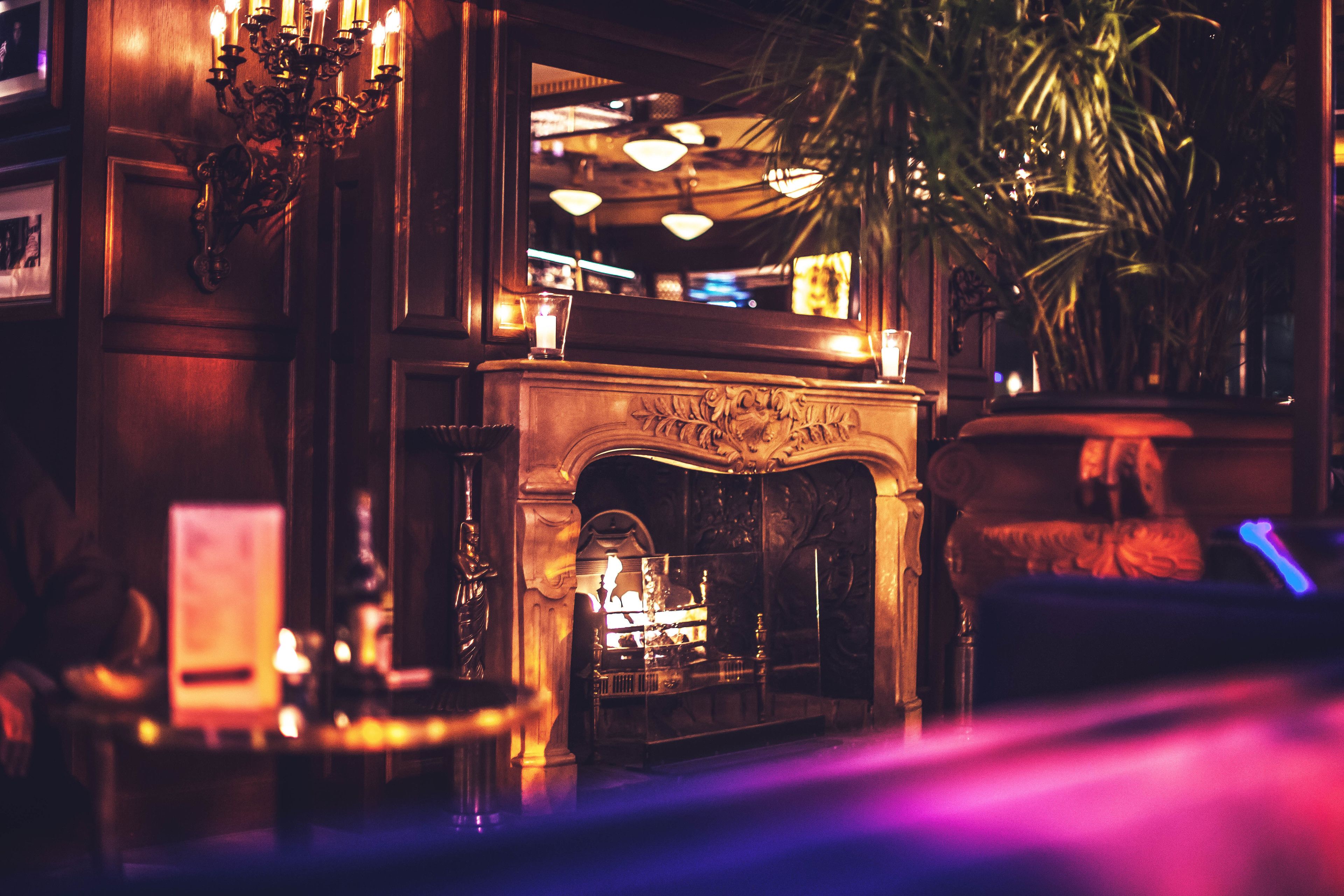 3 bars/lounges, rooftop bar