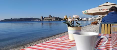 Beach nearby, free beach cabanas, sun loungers, beach umbrellas