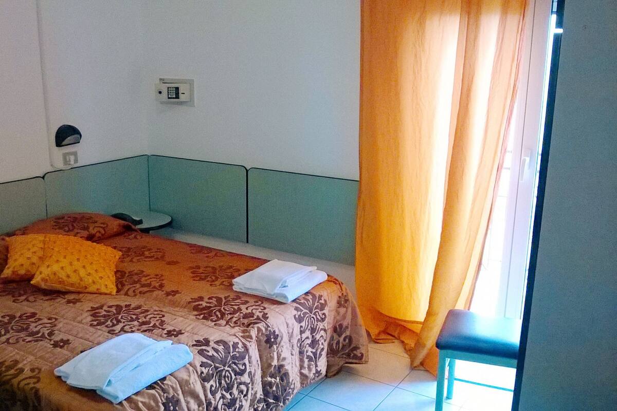 In-room safe, desk, free cots/infant beds, free WiFi