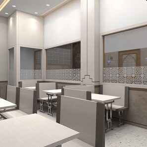 International cuisine - Hotel Pearl (Navi Mumbai)