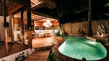 Private pool