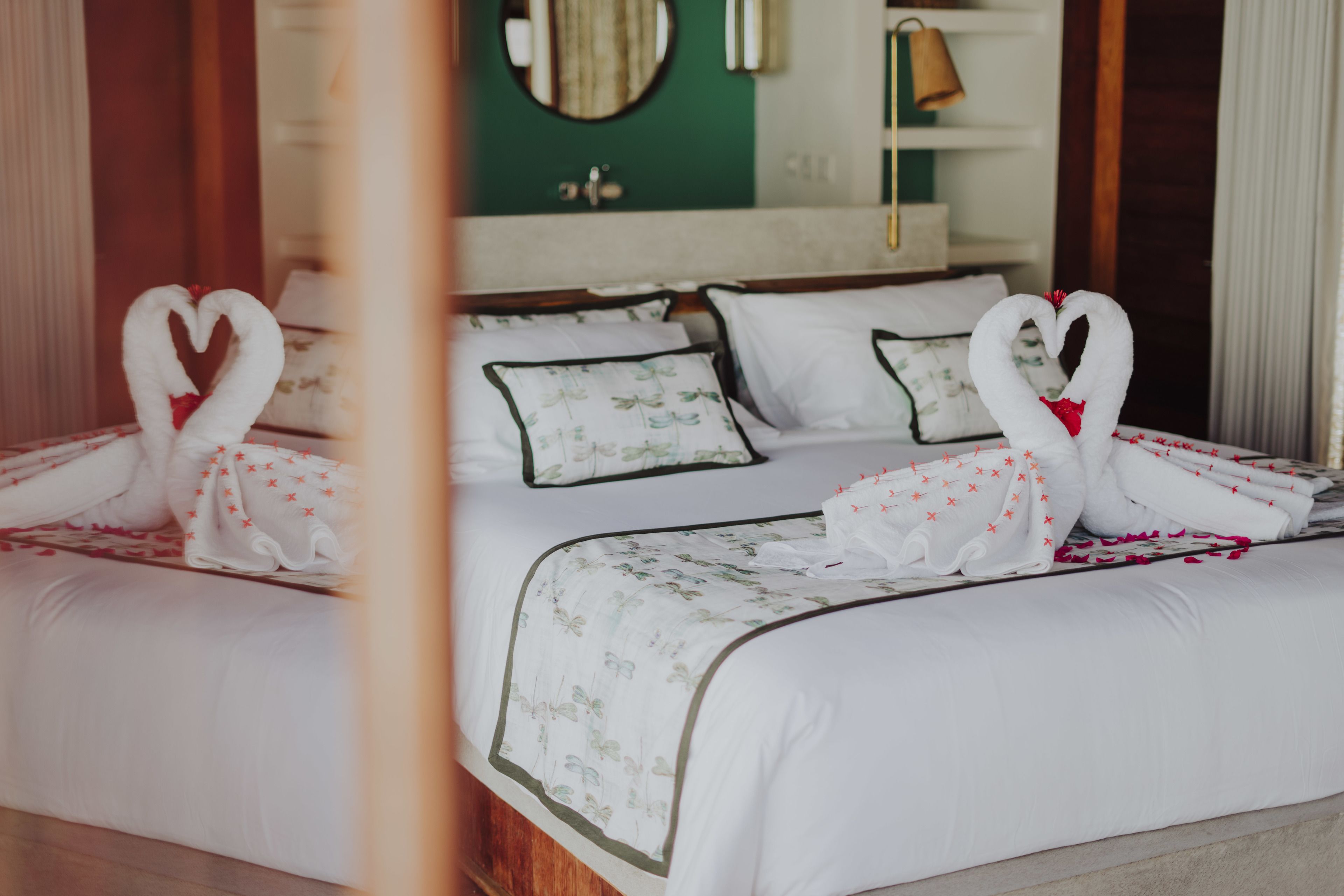 romantic villa, 1 king bed | 1 bedroom, minibar, in-room safe, desk