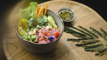 Breakfast, lunch and dinner served