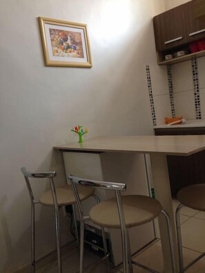 Basic Double Room, 1 Bedroom | In-room dining - Flat no Centro do Crato (Crato)