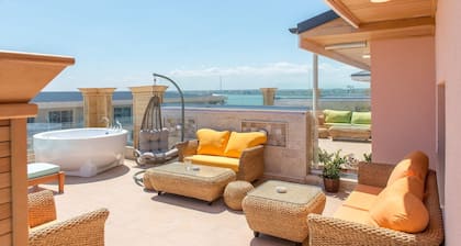 Phoenicia Royal