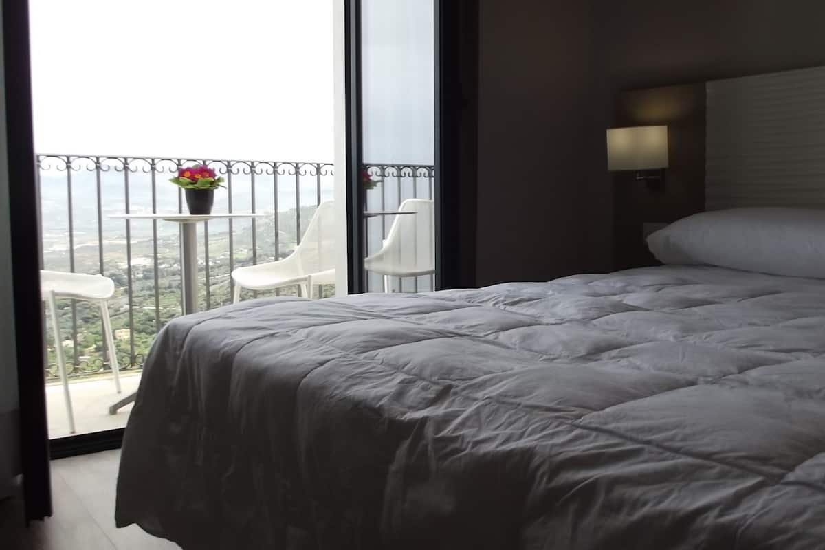 Panoramic Double or Twin Room, Balcony, Sea View | In-room safe, desk, blackout drapes, cribs (surcharge)