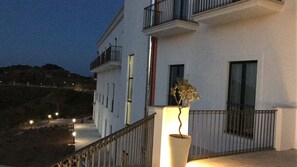 Wine bar, ocean views, open daily - RESORT VENERE DI ERICE HOTEL & SPA (Valderice)