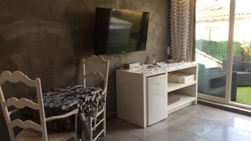 Kamar Keluarga, teras | Brankas, meja kerja, dan Wi-Fi gratis