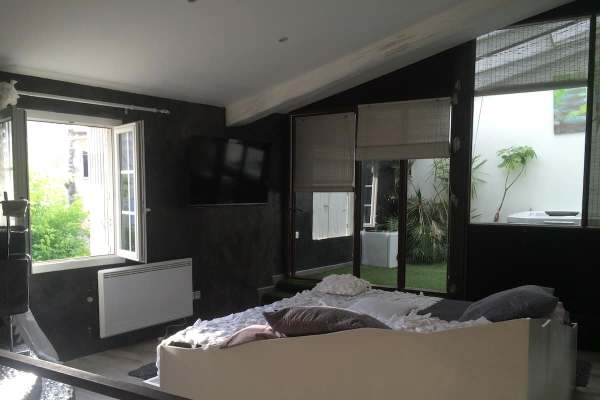 Superior Double Room, 1 Katil Kelamin (Double) | Peti besi dalam bilik, meja, Wi-fi percuma