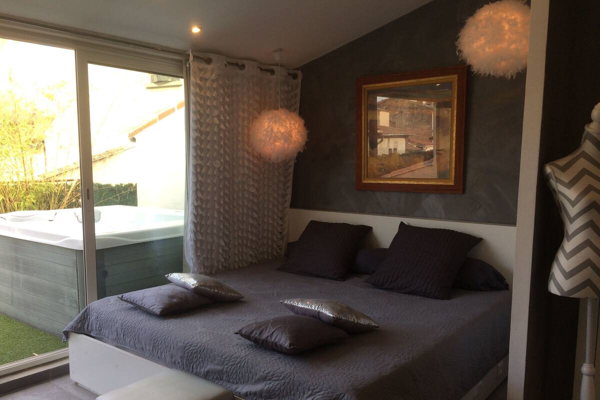 Family Room, Terrace | In-room safe, desk, WiFi (free)