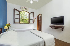 Basic Room | Minibar, free WiFi, bed sheets - Pousada Recanto da Ladeira (Paraty)