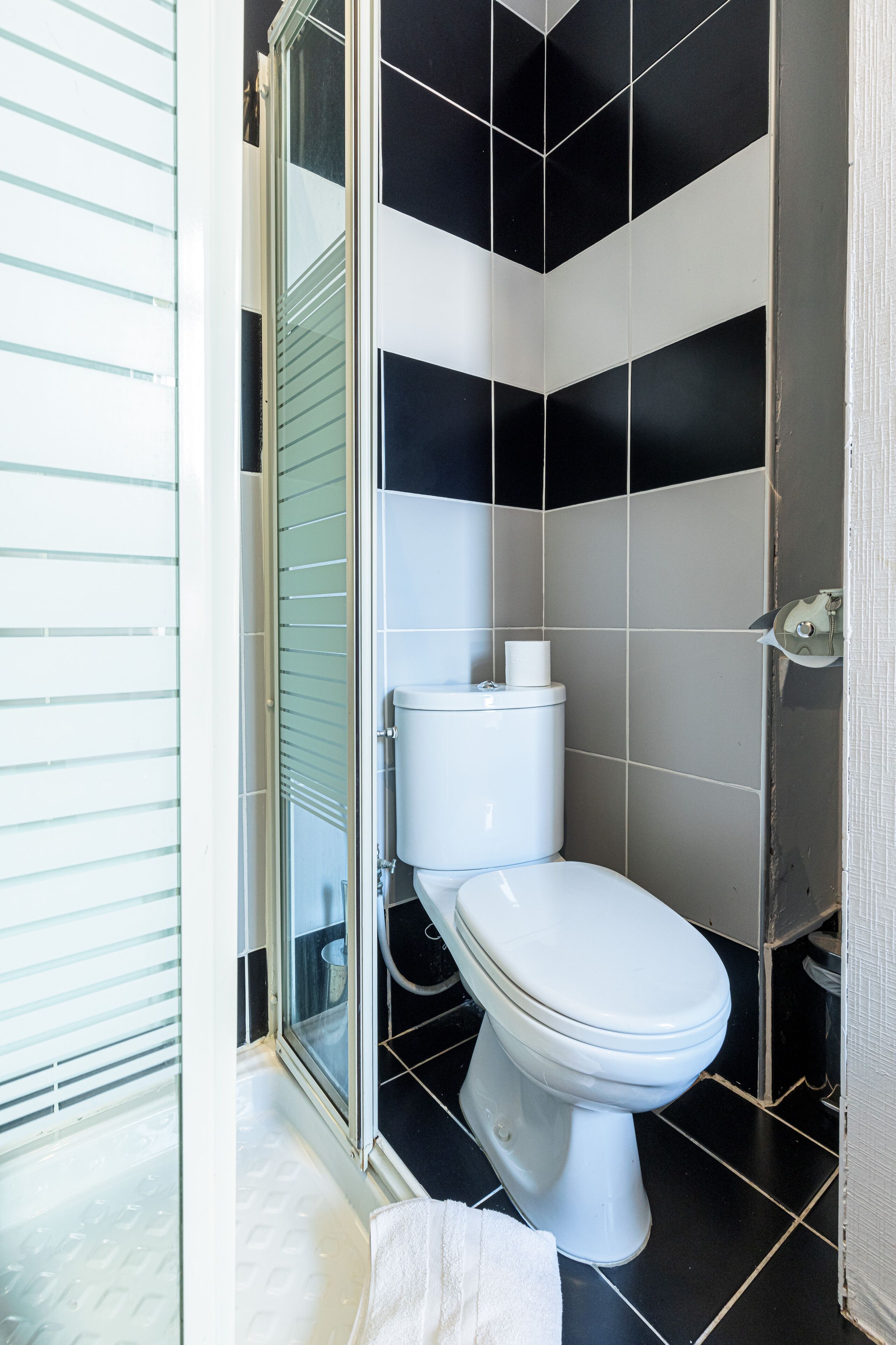 Photo - Modern Waikiki Hotel