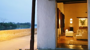 Chi tiết ngoại thất