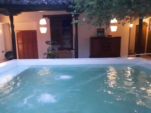 2 piscinas al aire libre