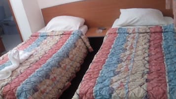 Basic Shared Dormitory, Mixed Dorm, City View | Minibar, in-room safe, free rollaway beds, WiFi