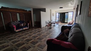 Imagen sin descripción, 5 de 46, botón