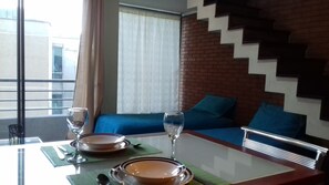 Tabla de planchar con plancha y cunas gratuitas 