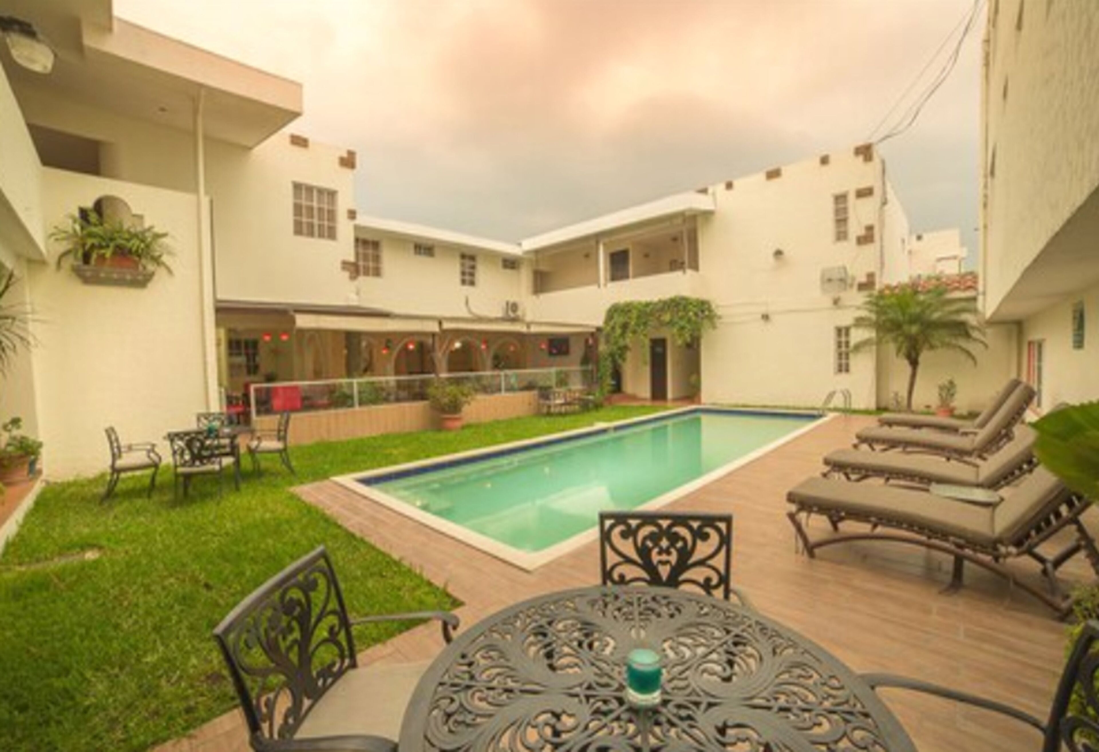 outdoor pool, pool loungers