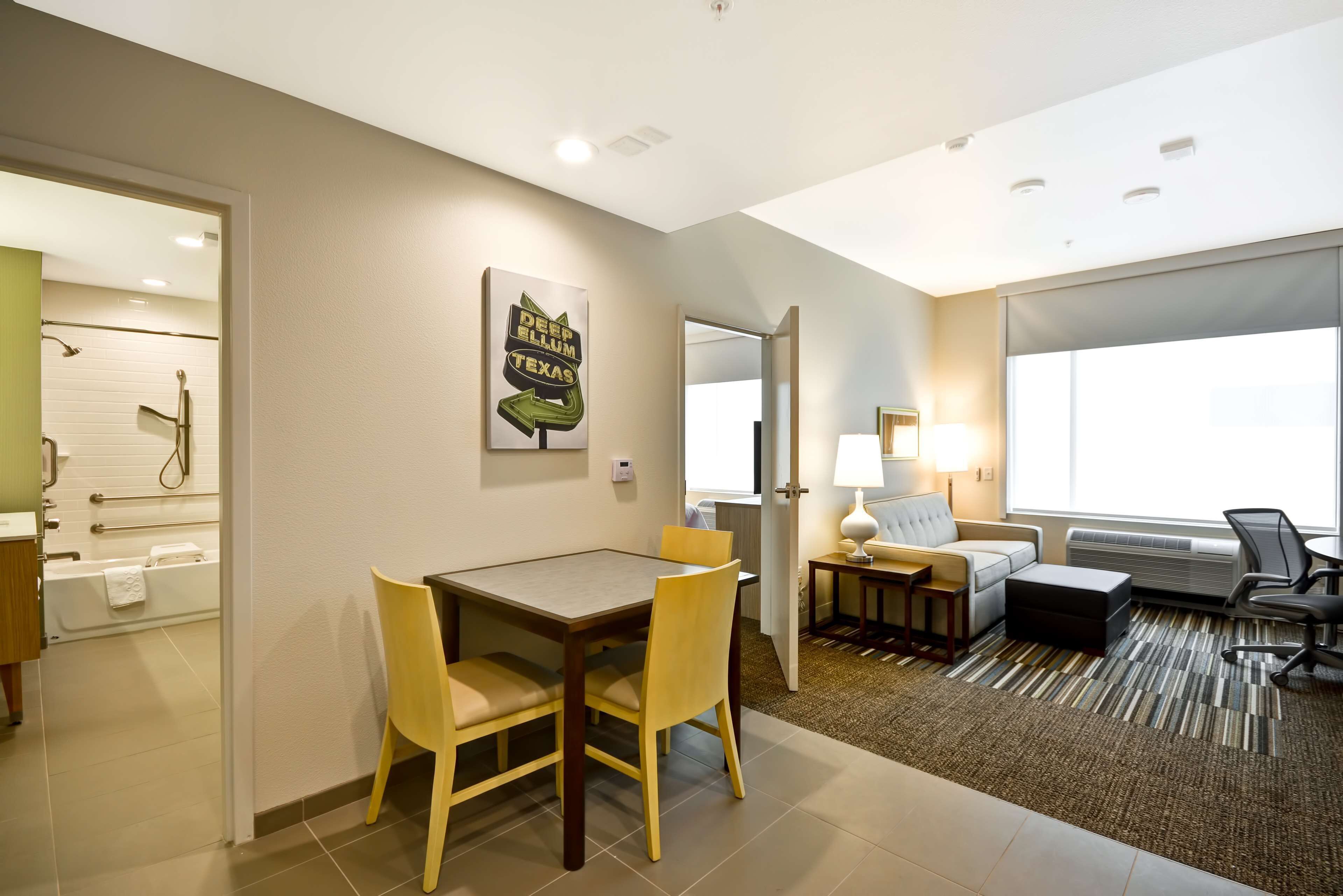 Photo - Home2 Suites by Hilton Dallas Downtown at Baylor Scott & White