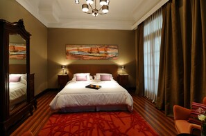 Quadruple Room | Premium bedding, down comforters, pillowtop beds, in-room safe - Casa Umare (Buenos Aires)
