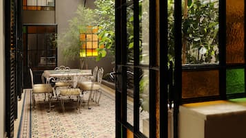 Quadruple Room | Terrace/patio