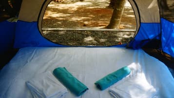 Rollaway beds, bed sheets