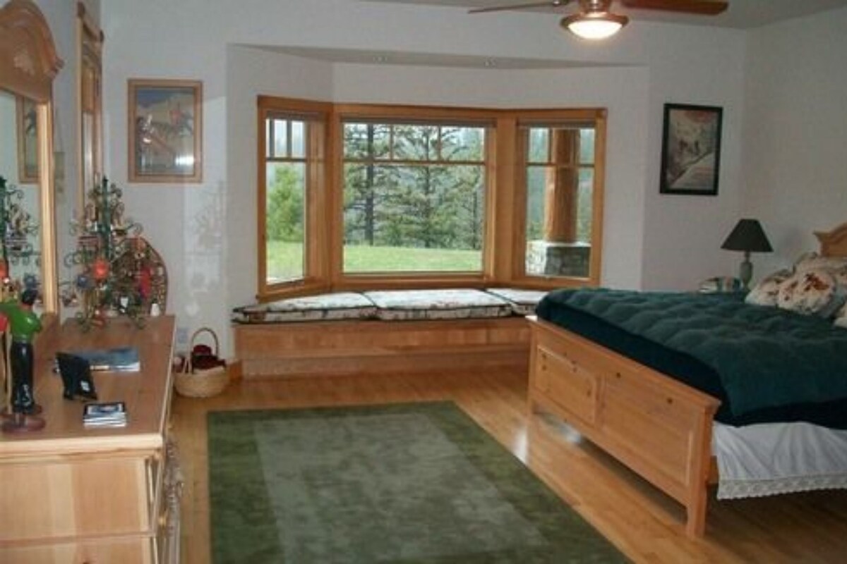 Phòng Suite, phòng tắm riêng (Snowshoe Suite) | Bộ đồ giường cao cấp, trang trí khác biệt 