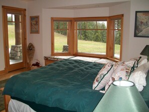 Suite, eigenes Bad (Snowshoe Suite) | Hochwertige Bettwaren, individuell dekoriert, individuell eingerichtet