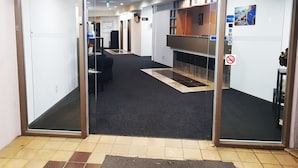 施設の入り口
