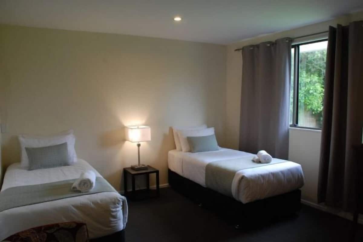 Down duvets, desk, iron/ironing board, free WiFi