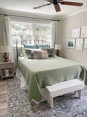 2 Schlafzimmer, Bügeleisen/Bügelbrett, kostenloses WLAN, Bettwäsche