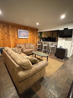 TV, fireplace, DVD player, stereo