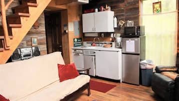 Una televisión, libros