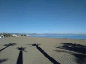 Beach - B&B, double glazing, 10 minutes drive from Málaga airport, MAXIMUM 4 NIGHTS  (Churriana)