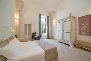 3 quartos, Wi-Fi de cortesia, roupa de cama