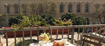 Nuvole Barocche – Charming, spacious apartment city center of Lecce with parking